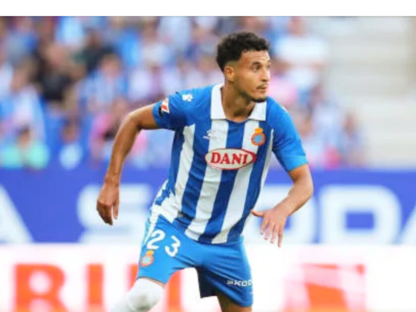 عمر الهلالي يقترب من الانتقال إلى كبير الدوري الألماني