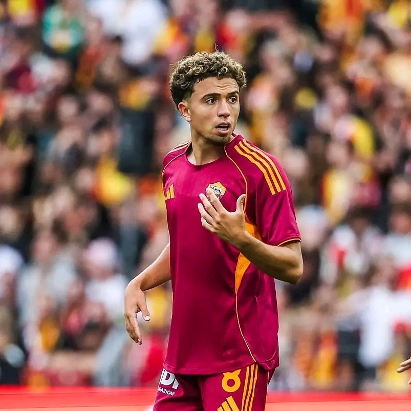 المنتخب المغربي نائل العيناوي يحسم قراره: نهاية مسلسل الانضمام للمنتخب المغربي