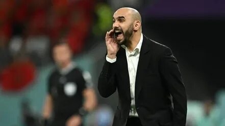 وليد الركراكي يبحث عن حلول لمشكلة المنتخب الوطني المغربي قبل كأس إفريقيا