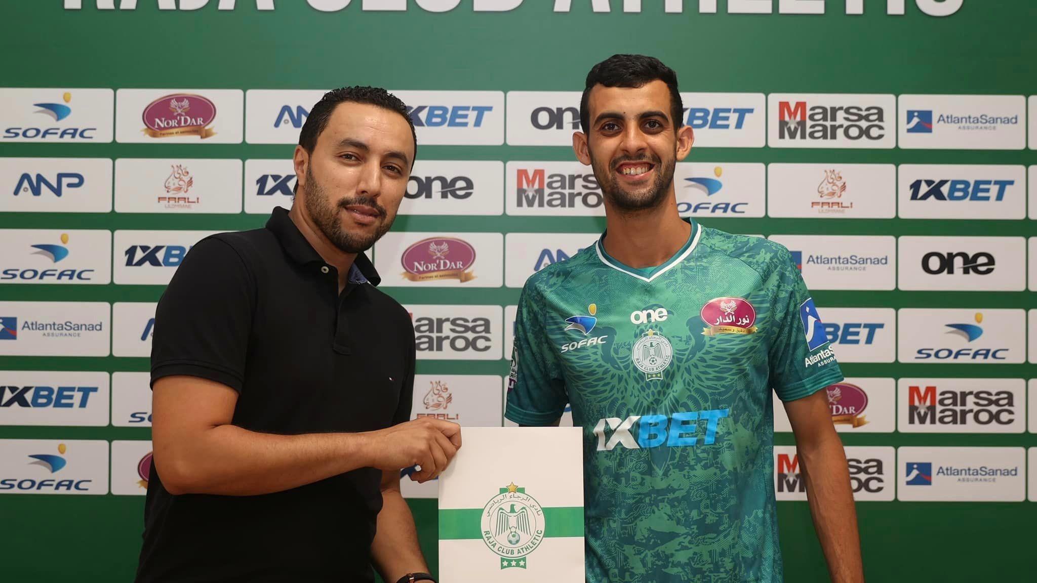 الرجاء الرياضي يرفع الشرط الجزائي ليوسف بلعمري