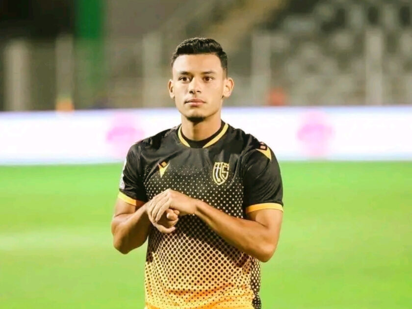 يرغب نادي الرجاء الرياضي في تدعيم صفوفه بلاعبين جدد استعدادا للموسم الجديد، حيث تقدم بعرض رسمي لإدارة اتحاد التواركة، من أجل التعاقد مع اللاعب معاذ الضحاك، في الميركاتو الصيفي الجاري و ينتظر رد الفريق الرباطي. معاذ الضحاك على طاولة الرجاء الرياضي و اتحاد تواركة يرد على العرض