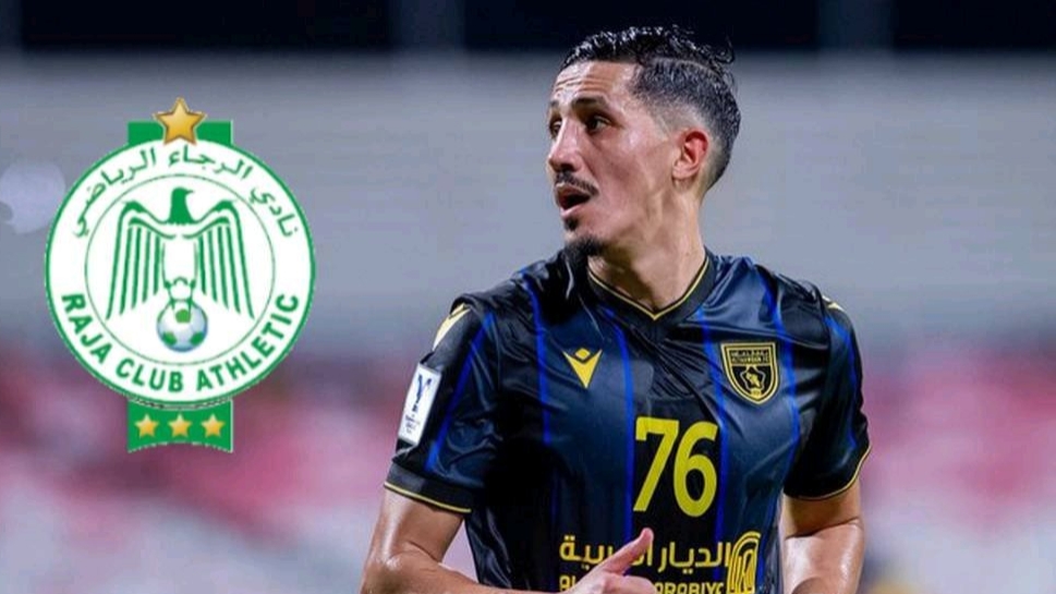 فيصل فجر يثير اهتمام الرجاء البيضاوي