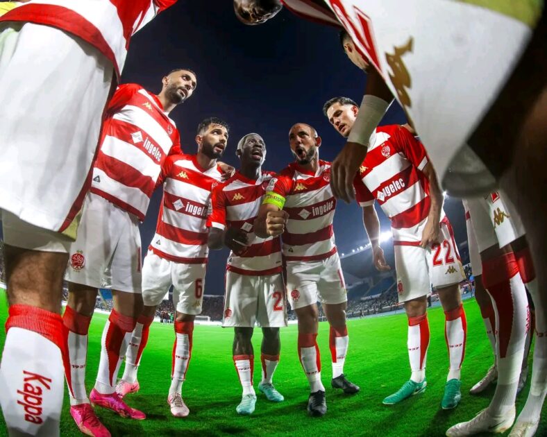 محمد أمين بنهاشم مدرب فريق الوداد الرياضي يحسم في الاعتماد على المهاجم البوتسواني بتوميسونغ أوريبيني
