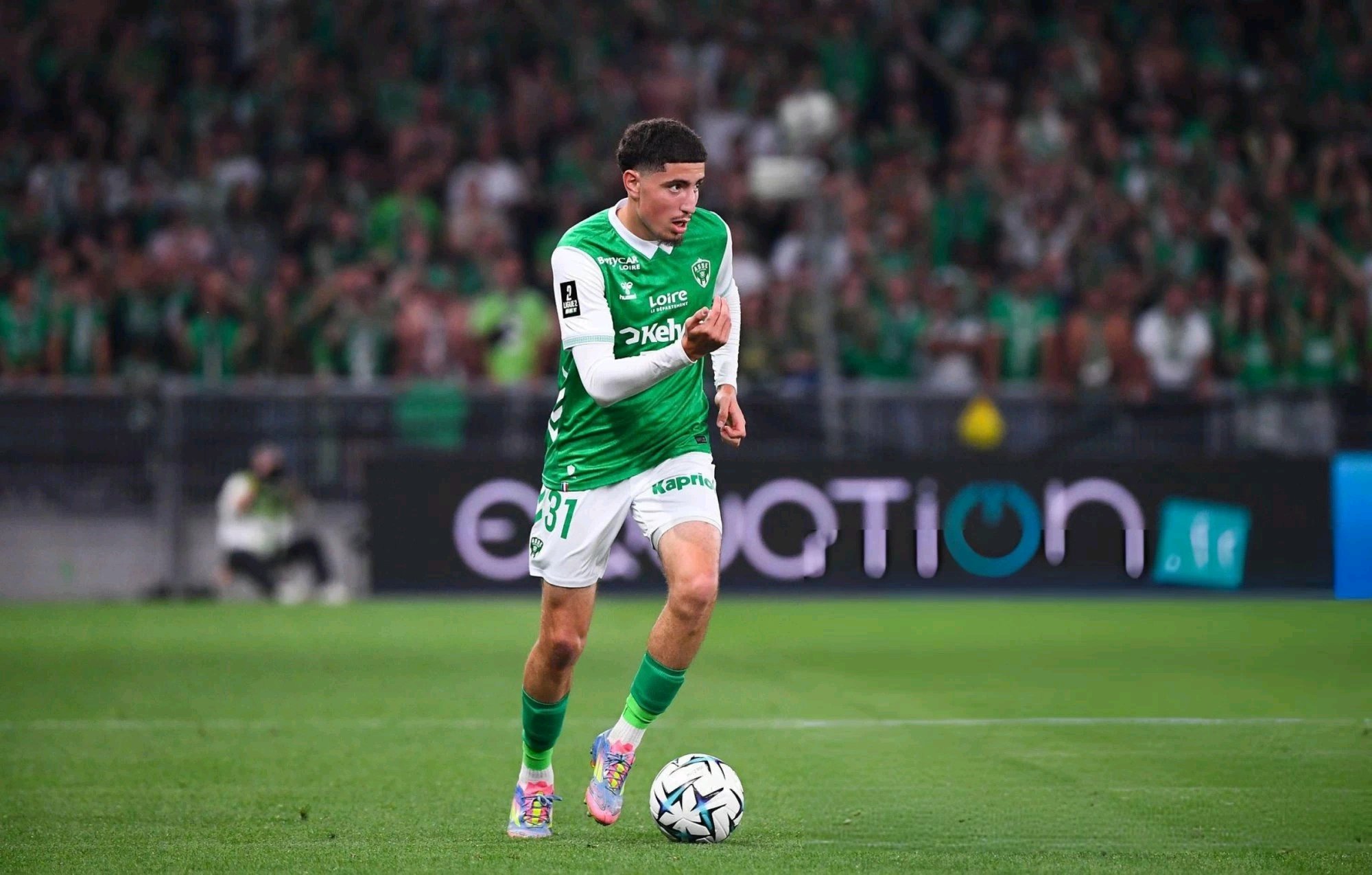 الدوري الفرنسي نادر الجمالي.. صاحب الرجل اليسرى الساحرة يواصل التطور مع سانت إتيان