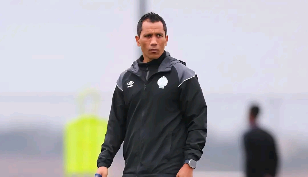 ديفيد فادلو يفرض شروط جديدة على لاعبي الرجاء الرياضي