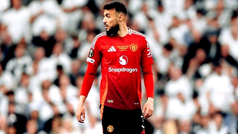 نصير مزراوي ينصف مدربه البرتغالي روبين أموريم