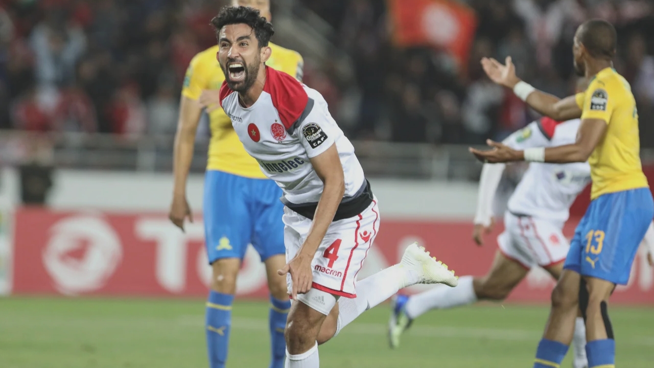 الوداد الرياضي يعزز طاقمه بتعيين لاعبين سابقين في مناصب مهمة