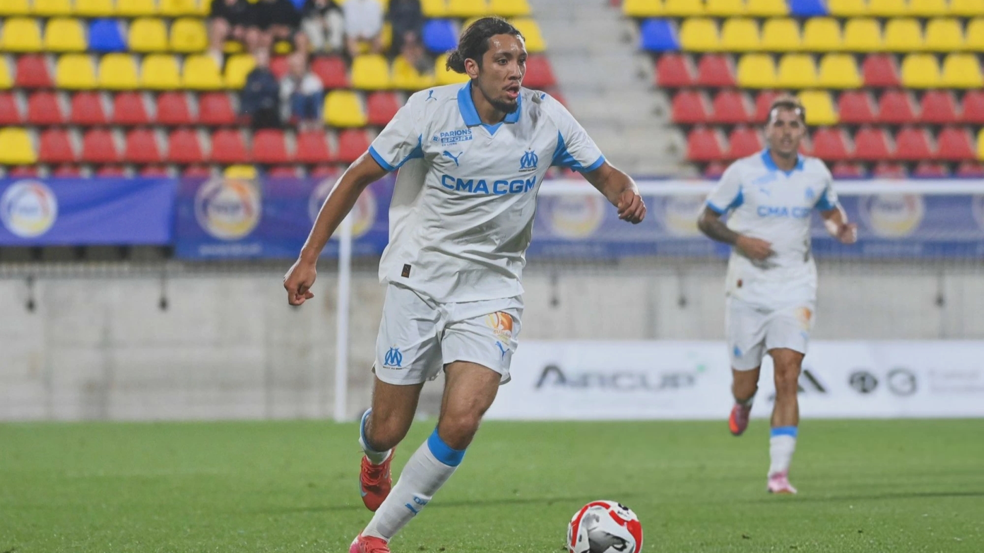 المنتخب المغربي وليد الركراكي يحسم موضوع بلال نذير متوسط ميدان مارسيليا الفرنسي