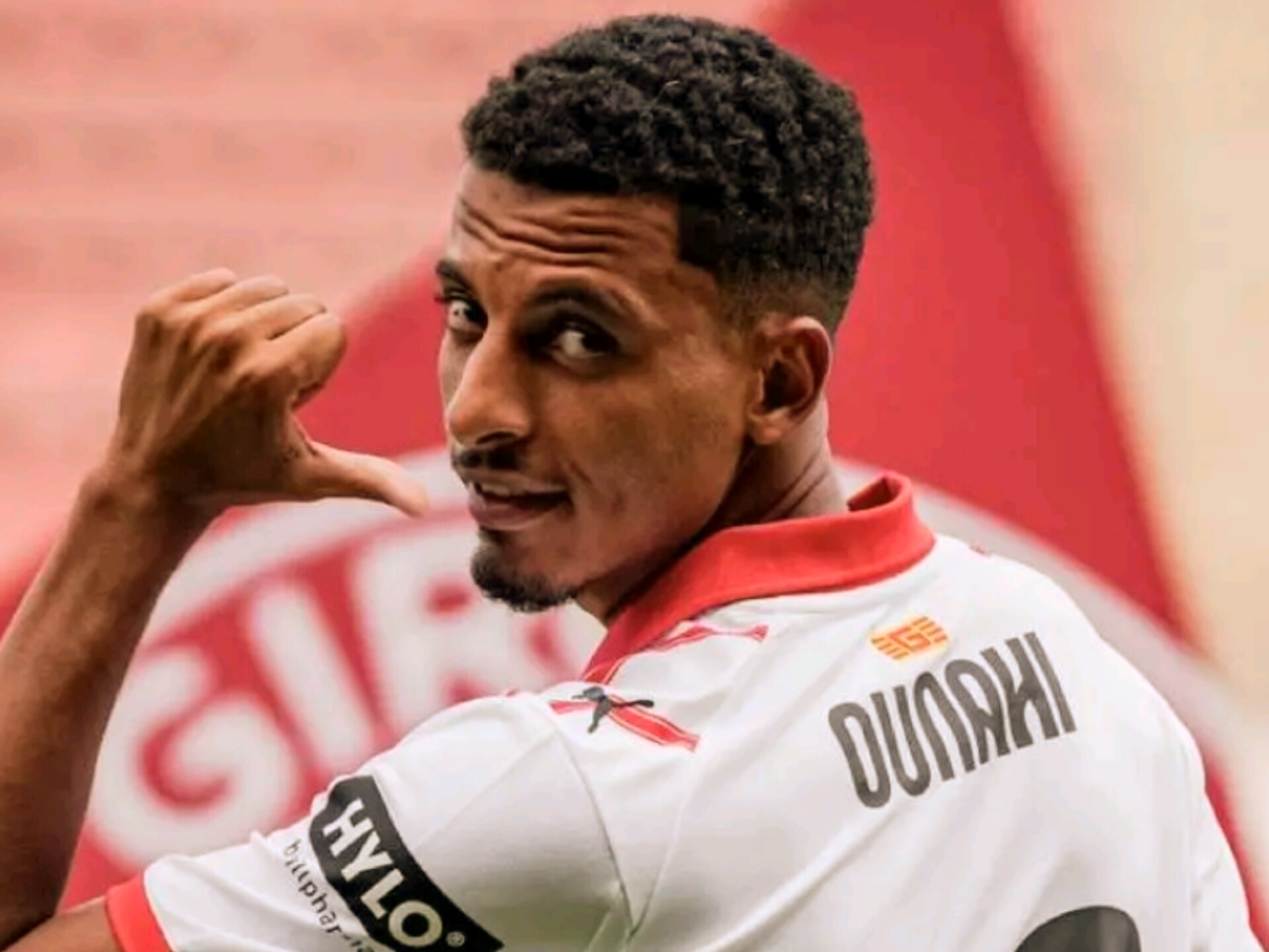 جيرونا عز الدين أوناحي يدخل ياسين بونو في صفقة جيرونا و يستشير وليد الركراكي