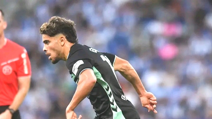 عبد الصمد الزلزولي مطالب بتجنب عادته السيئة