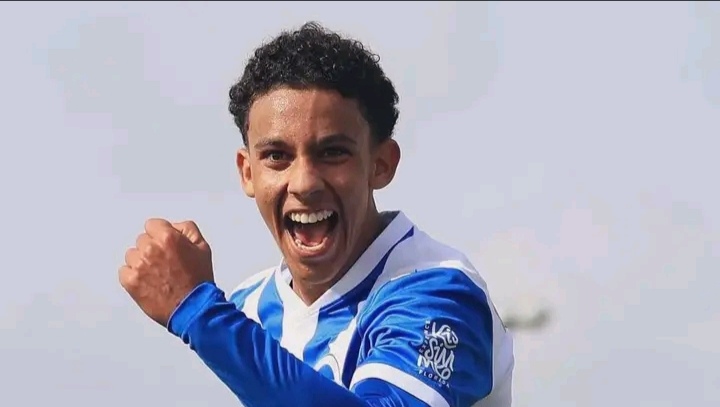 يونس إبراهيم نجم برايتون الإنجليزي يحسم قراره بشأن اللعب مع المنتخب المغربي أو المصري