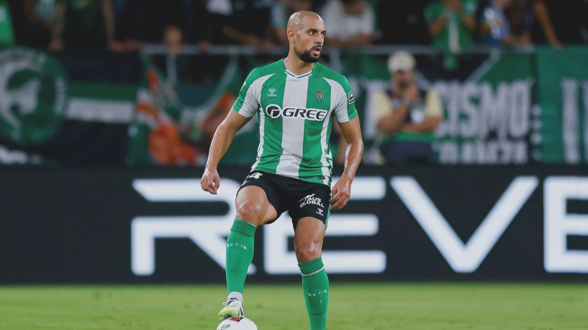 بيليغريني يطمئن جماهير ريال بيتيس بشأن إصابة سفيان أمرابط