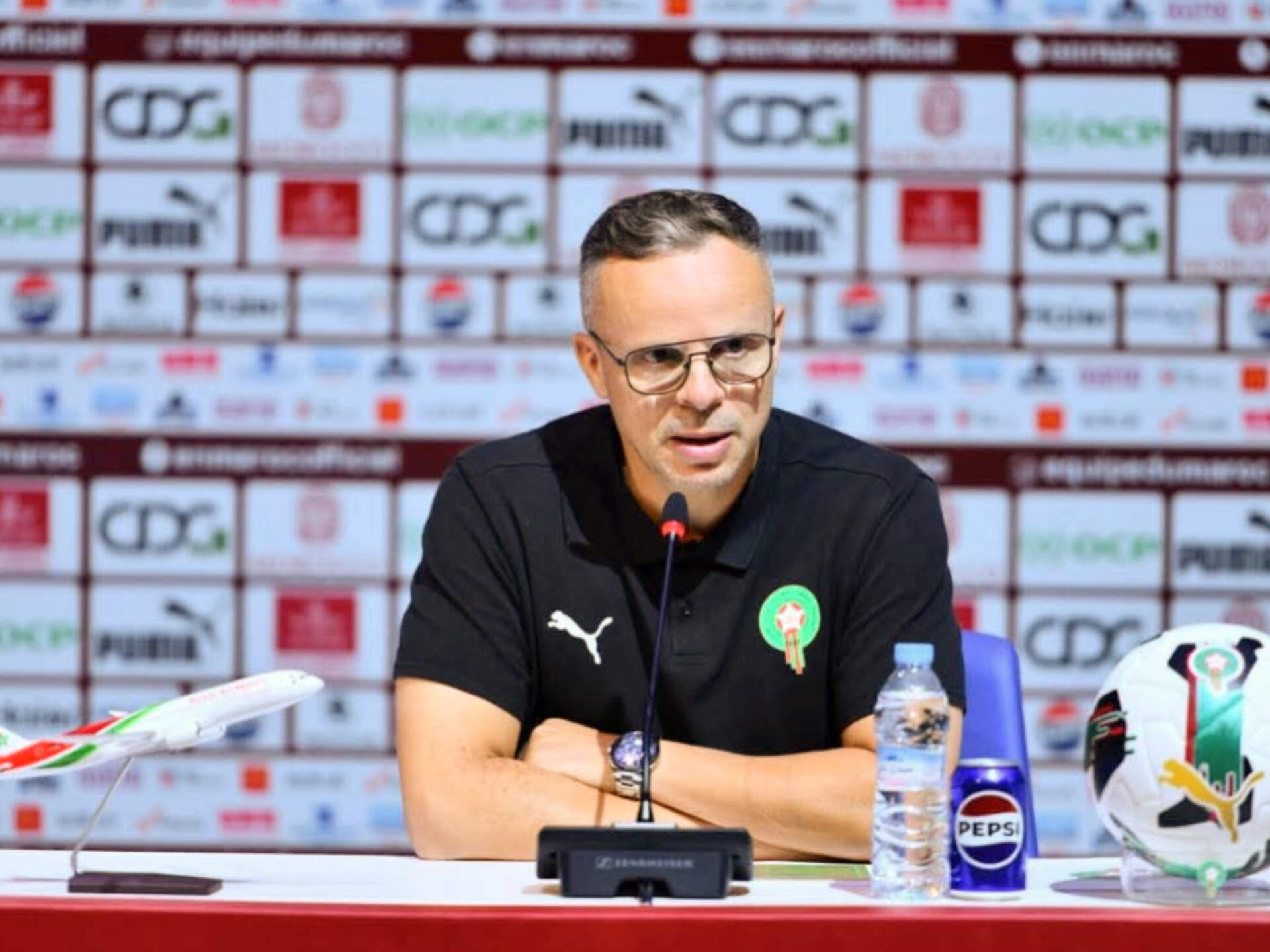 محمد وهبي يظهر في لحظة مؤثرة بعد الفوز التاريخي على البرازيل