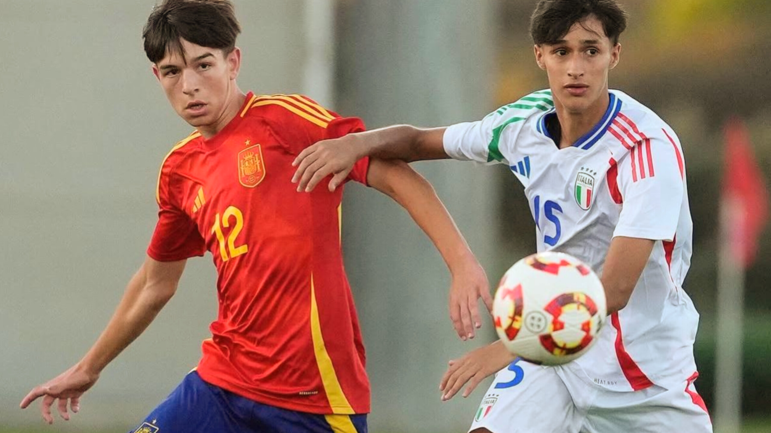 إلياس فاتيح إلياس فاتيح نجم بارما الإيطالي بين ضغوط الاتحاد الإيطالي وحلم الدفاع عن قميص المغرب