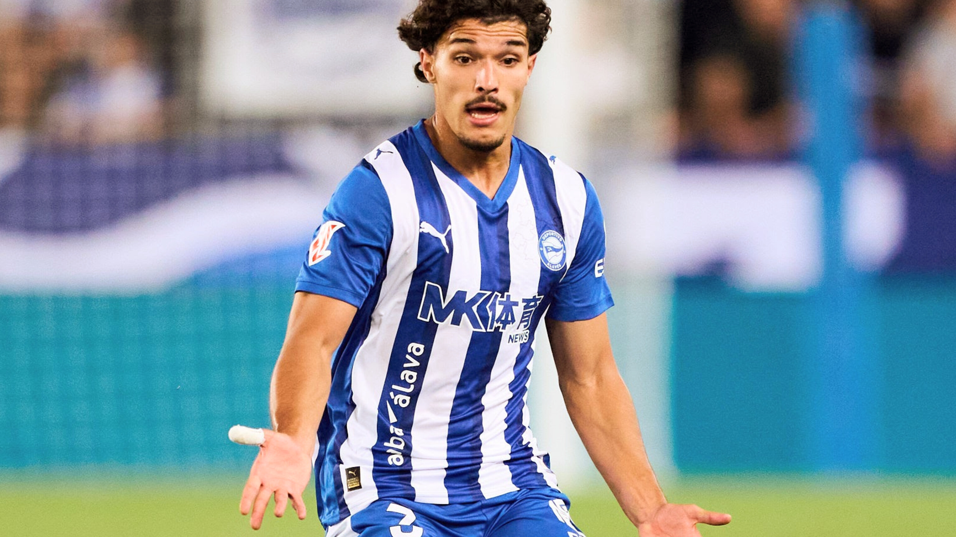 يوسف لخديم يكشف سر اللعب مع المنتخب الوطني المغربي