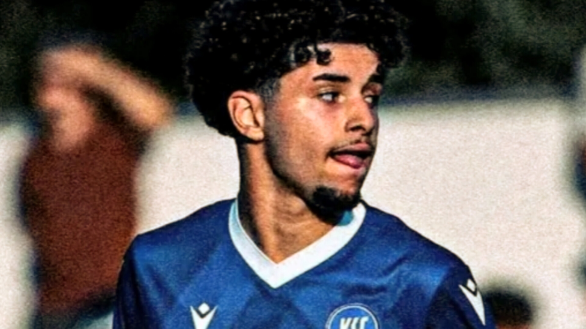 أيمن لغريسي أيمن لغريسي يوقع على أول ظهور مع كارلشروهر