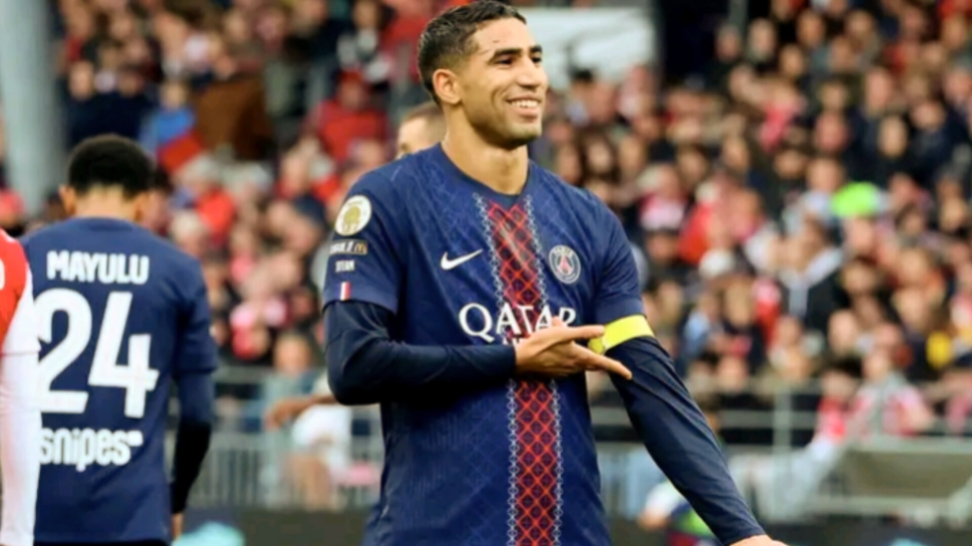 أشرف حكيمي أشرف حكيمي يتراجع مع المنتخب الوطني المغربي و ينفجر مع باريس سان جيرمان