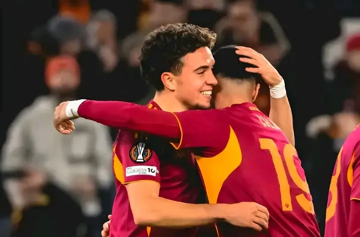 روما روما يهنّئ نائل العيناوي