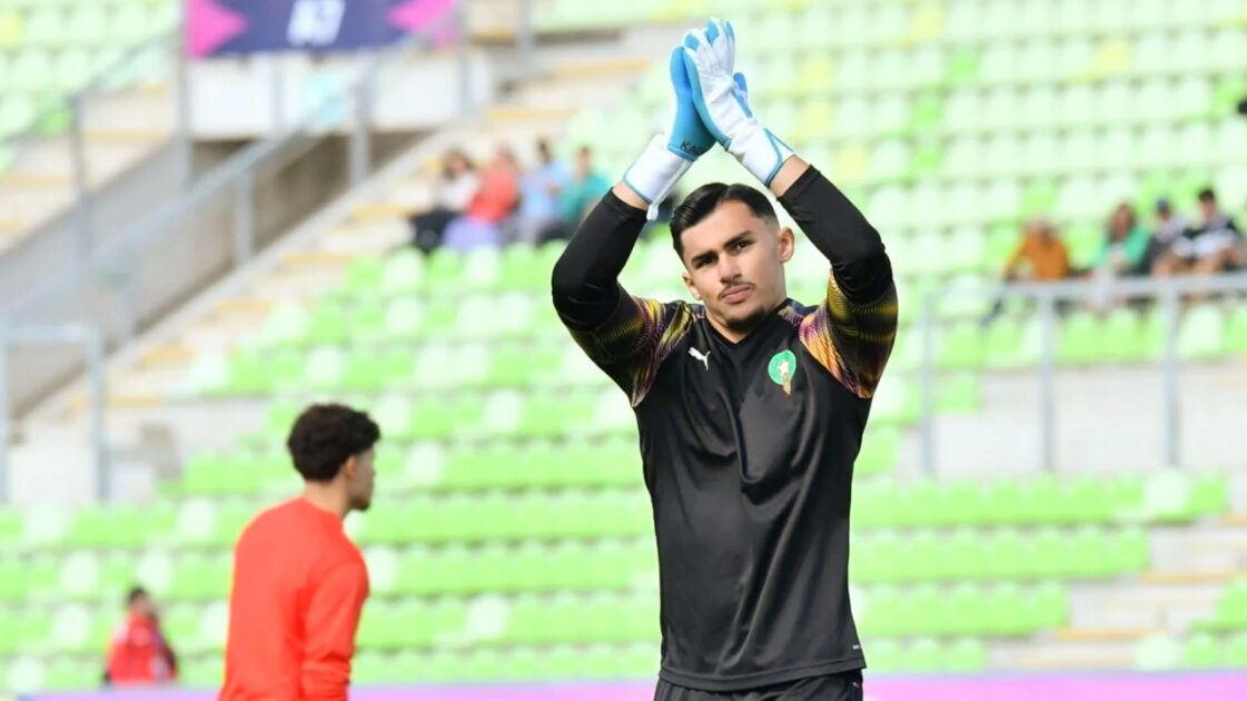 يانيس بن الشاوش يرد على قرار اللعب مع المنتخب الجزائري