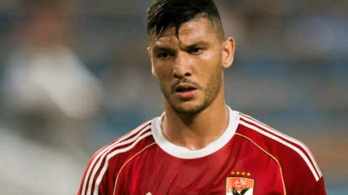 الأهلي المصري في ورطة كبيرة بسبب الدولي المغربي أشرف داري
