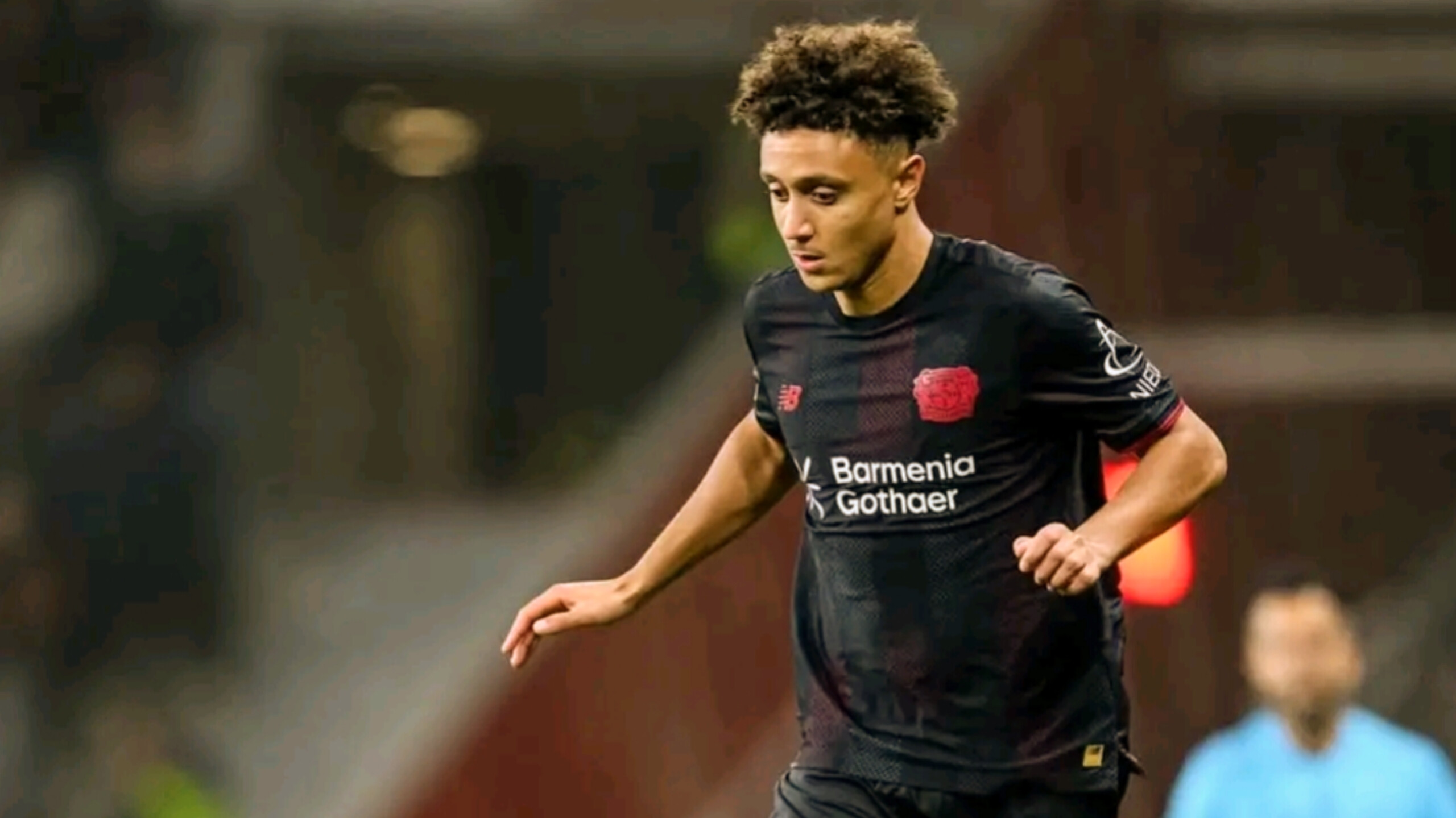 إلياس بن الصغير إلياس بن الصغير يغير قراره بخصوص باير ليفركوزن الألماني