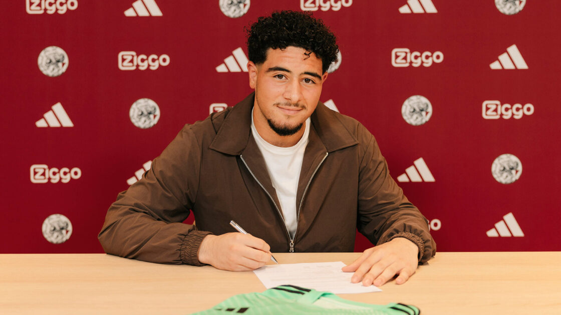 أيمن الهاني نجم أياكس أمستردام الهولندي يحسم قرار اللعب مع المنتخب الوطني المغربي