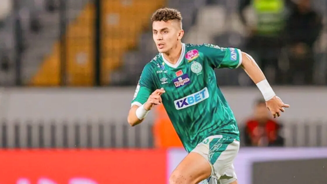 مهدي لمشخشخ يغادر الرجاء الرياضي إلى الدوري الفرنسي