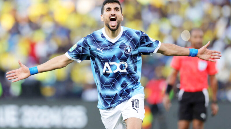 السكتيوي طارق السكتيوي في ورطة كبيرة قبل كأس العرب بسبب وليد الكرتي