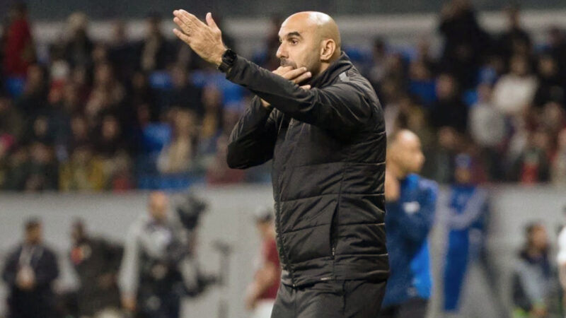 وليد الركراكي في ورطة كبيرة بسبب إشاعات اللائحة النهائية للمنتخب الوطني