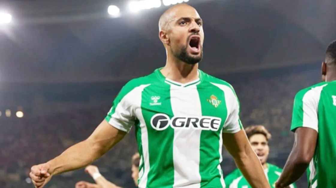 ريال بيتيس الإسباني يحدد خطورة إصابة سفيان أمرابط و مدة غيابه