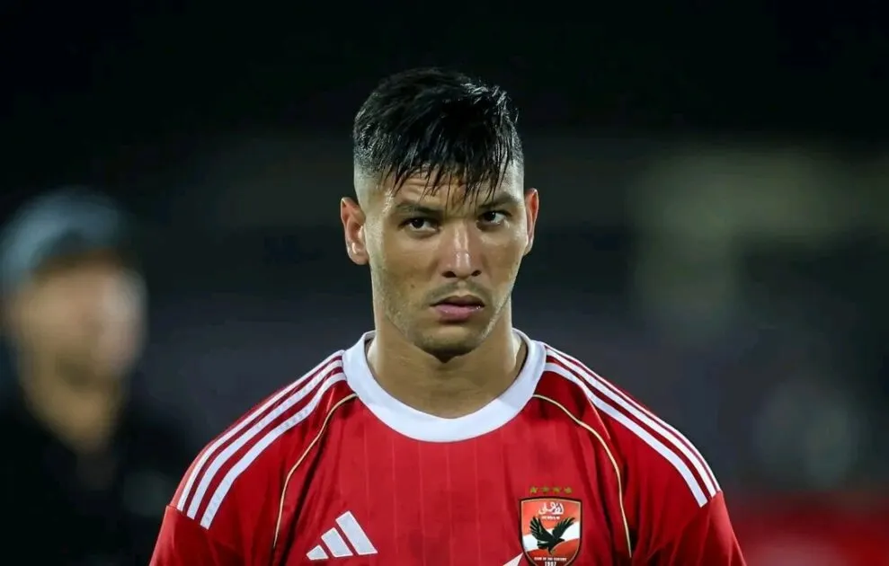 الأهلي المصري يفرض على أشرف داري الانتقال إلى الرجاء الرياضي