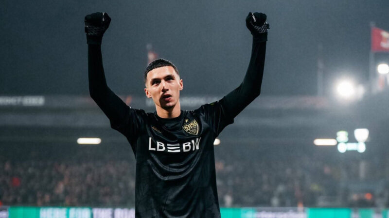 بلال الخنوس على طاولة نيوكاسل يونايتد الإنجليزي