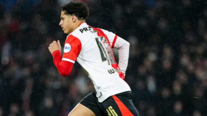 أيوب وارغي أيوب وارغي يدشن بدايته الأولى مع فينورد الهولندي