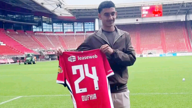 ألكمار الهولندي يعلن تعاقده مع أيوب أوفقير