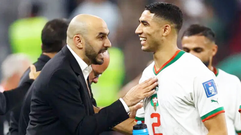 أشرف حكيمي ينال إشادة خاصة من وليد الركراكي و الأخير يوجه رسالة خاصة إلى الجماهير