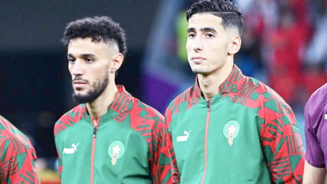 تفاصيل أزمة نصير مزراوي و نايف أكرد في مباراة جزر القمر