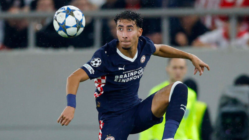 أنس صلاح الدين تحدي ايندهوفن الهولندي رغم الاتفاق النهائي مع روما الإيطالي