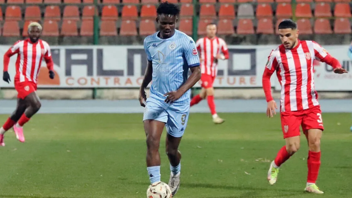 الرجاء الرياضي يقترب من التعاقد مع بيتر إيتودو