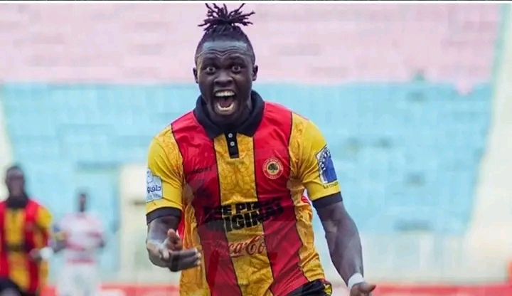 المغرب الفاسي يدخل في صراع كبير مع الأهلي المصري للتعاقد مع المهاجم النيجيري الواعد ستانلي أوجو