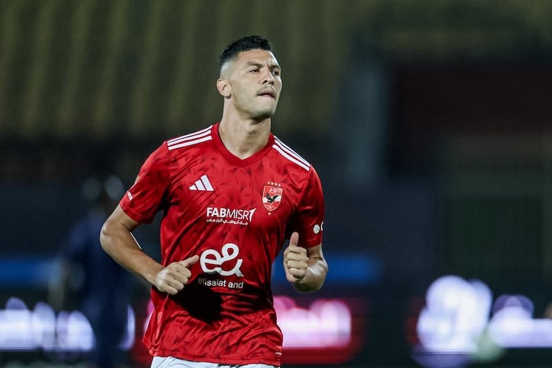 أشرف داري يقترب من مغادرة الأهلي والعودة إلى أوروبا