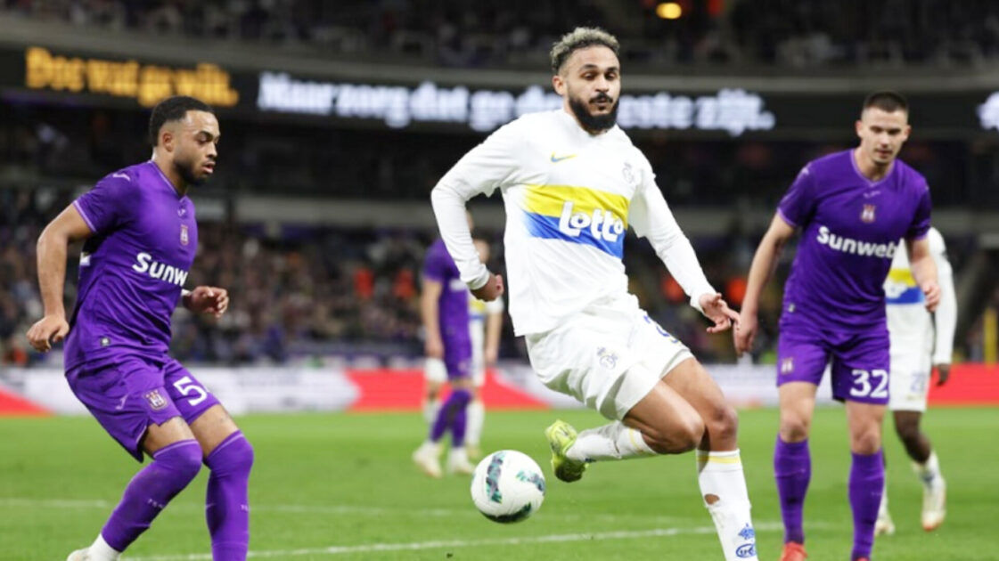 سفيان بوفال يفسخ عقده مع يونيون سانت جيلواز البلجيكي و يقترب من الانتقال إلى فريق مغربي كبير