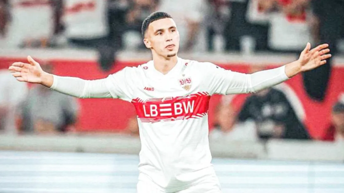 بلال الخنوس يحصل على إشادة خاصة من سيباستيان هوينِس المدير الفني لنادي شتوتغارت الألماني