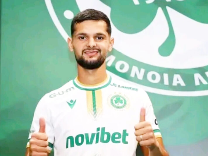 الرجاء الرياضي يتوصل إلى اتفاق نهائي لضم أمين خماس