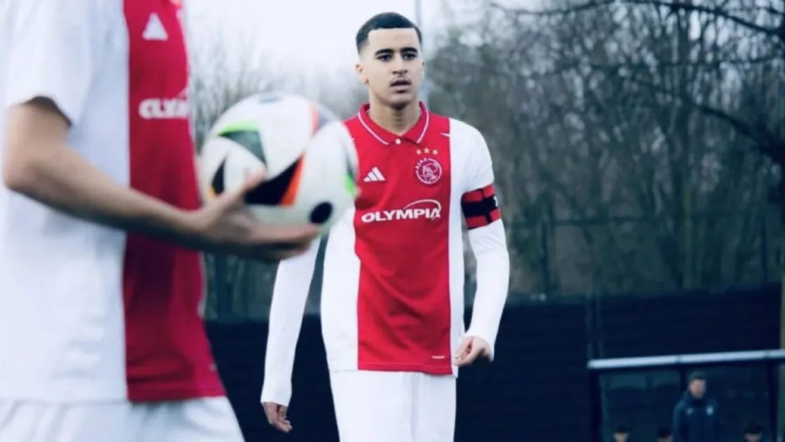 عبد الله وزان يحسم قراره بخصوص تمثيل المنتخب الهولندي.