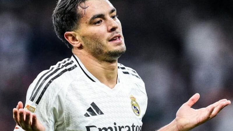 إبراهيم دياز إبراهيم دياز مطلوب من باريس سان جيرمان