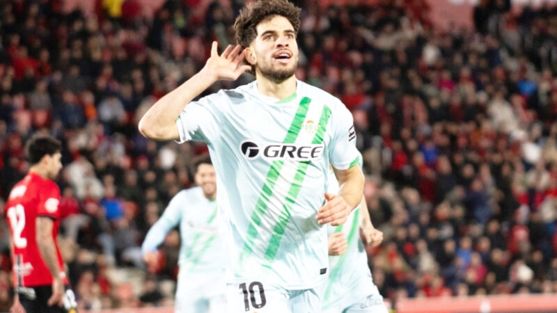 عبد الصمد الزلزولي عبد الصمد الزلزولي يشعل صراعًا مبكرًا بين كبار أندية الدوري الانجليزي و الاسباني