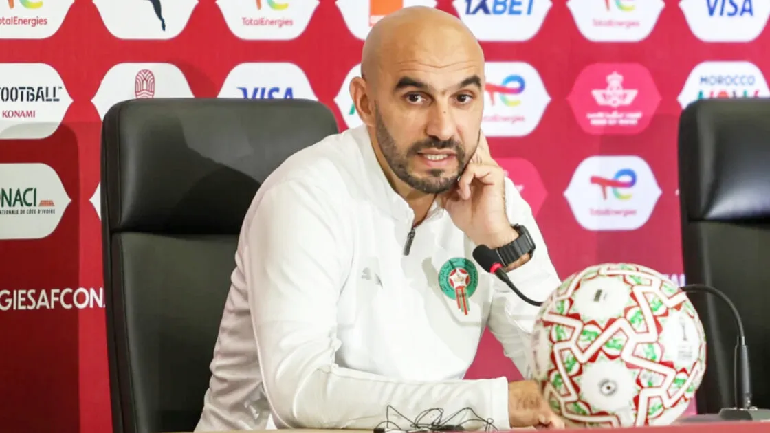 وليد الركراكي يحسم أمر المستحقات المالية مقابل إنهاء ارتباطه بالمنتخب المغربي