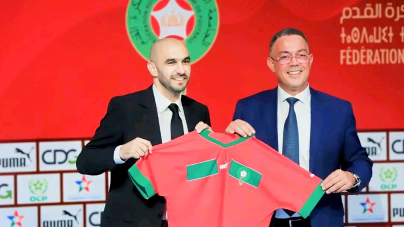 وليد الركراكي المدرب الذي حول المستحيل إلى ممكن و دفع ثمن تدريب الوداد الرياضي غاليا