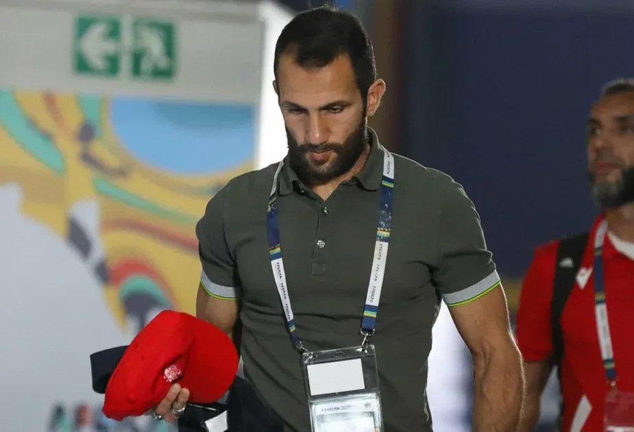 عادل رمزي يعتذر لمنتخب هولندا و يحط الرحال بالمنتخب المغربي