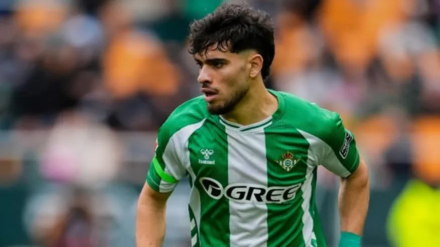 عبد الصمد الزلزولي محط اهتمام عدد من أبرز أندية الدوري الإنجليزي